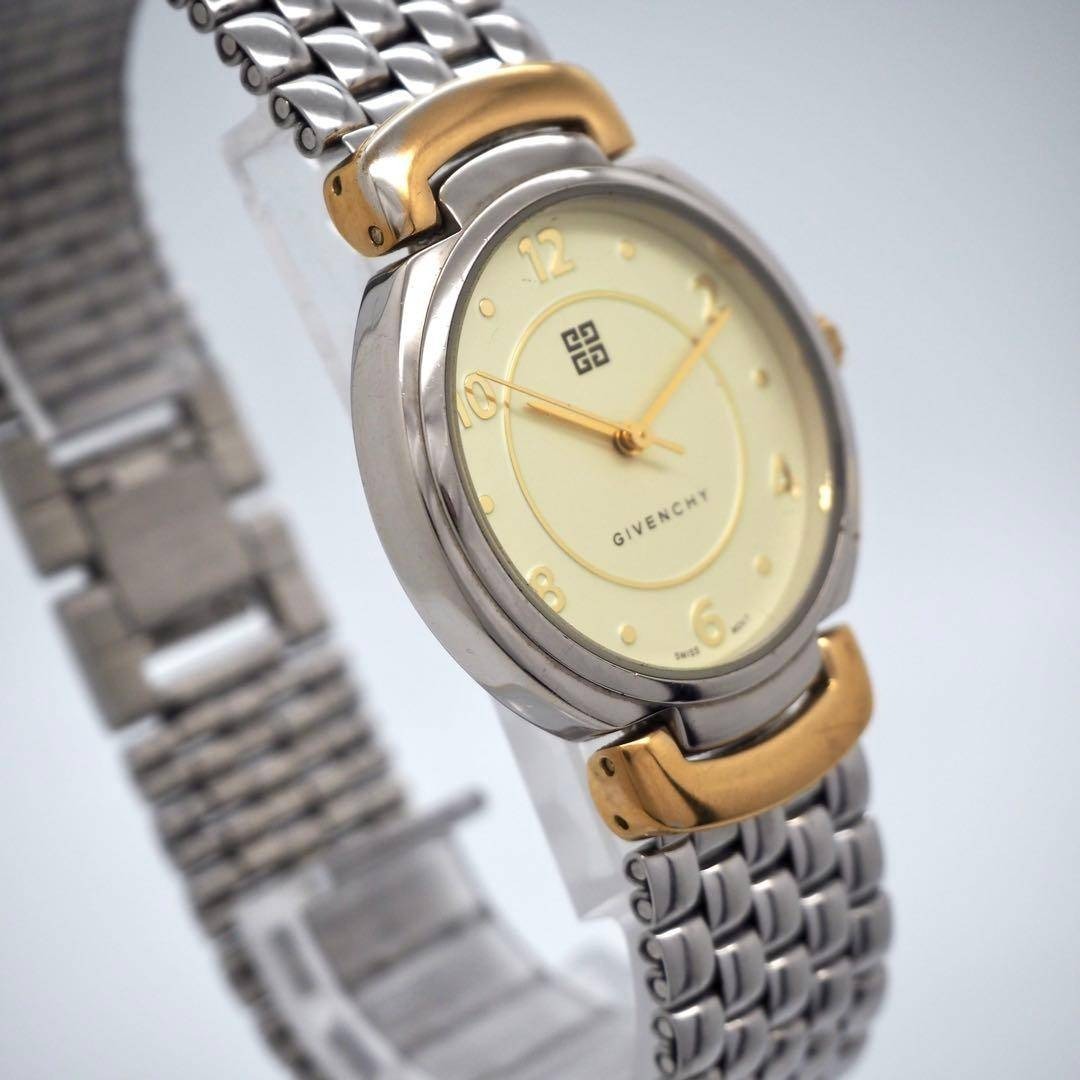 GIVENCHY - 338 稼働 GIVENCHY 時計 メンズ レディース シルバー