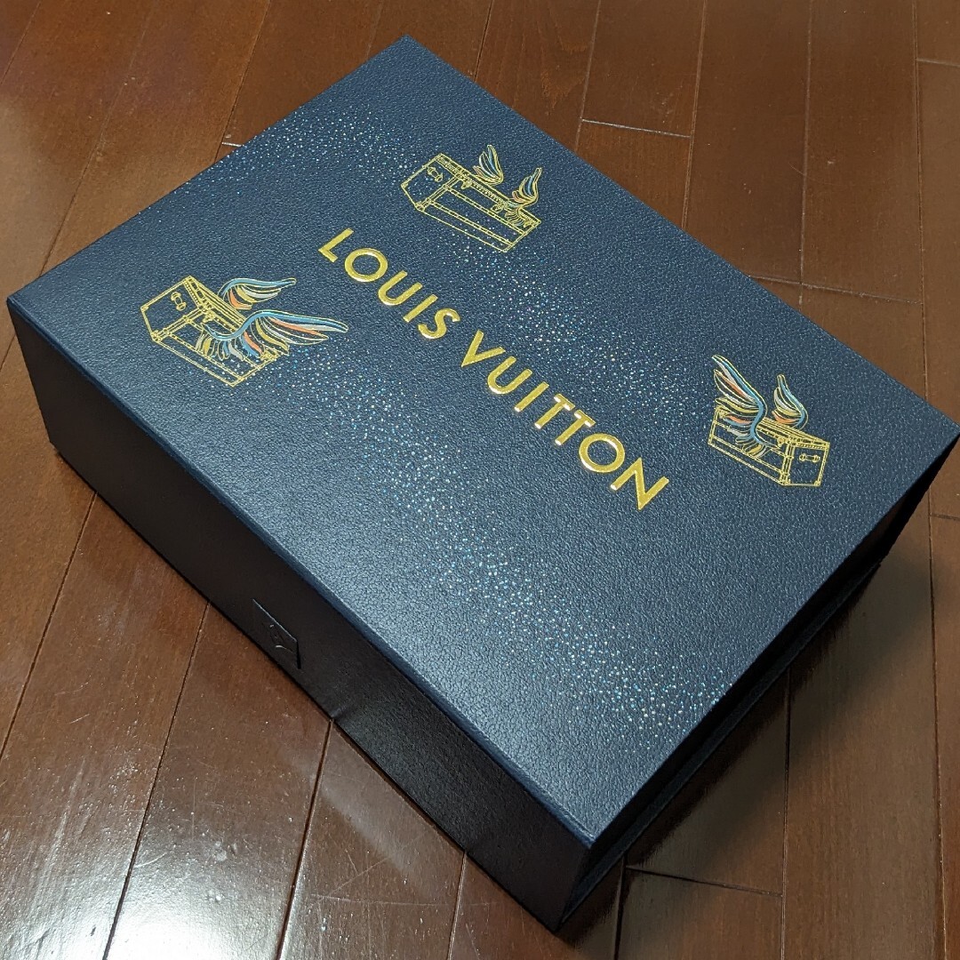 LOUIS VUITTON - ルイヴィトン 2025 ホリデー限定 ショッパー紙袋