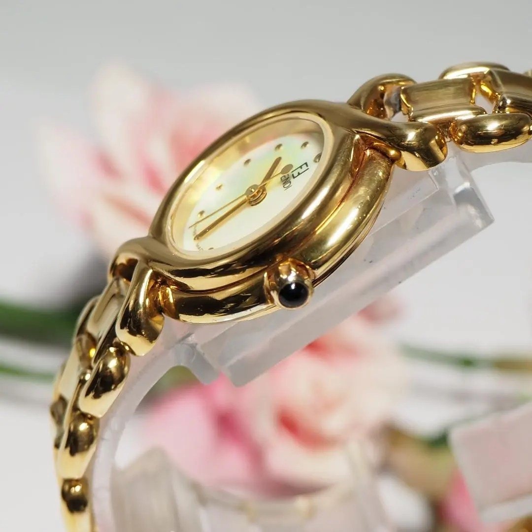 美品 フェンディ FENDI 700L シェル文字盤 腕時計 箱 H529