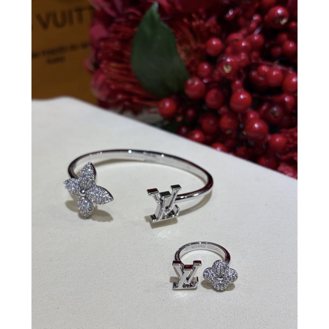 LOUIS VUITTON - ヴィトンLVブレスレット新品ルイゼット シグネチャー