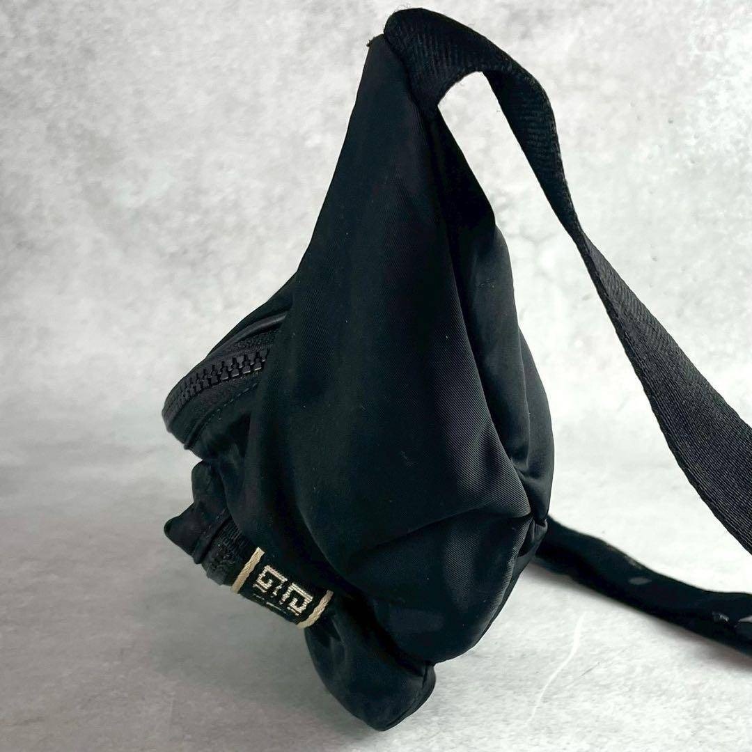 GIVENCHY - GIVENCHY LIGHT 3-BUM BAG Nylon Blackの通販 by HIROIRIS