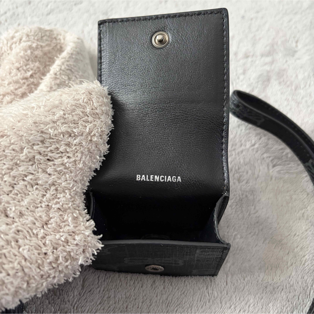 BALENCIAGA - BALENCIAGA AirPodsケース 第3世代 ホルダーストラップの