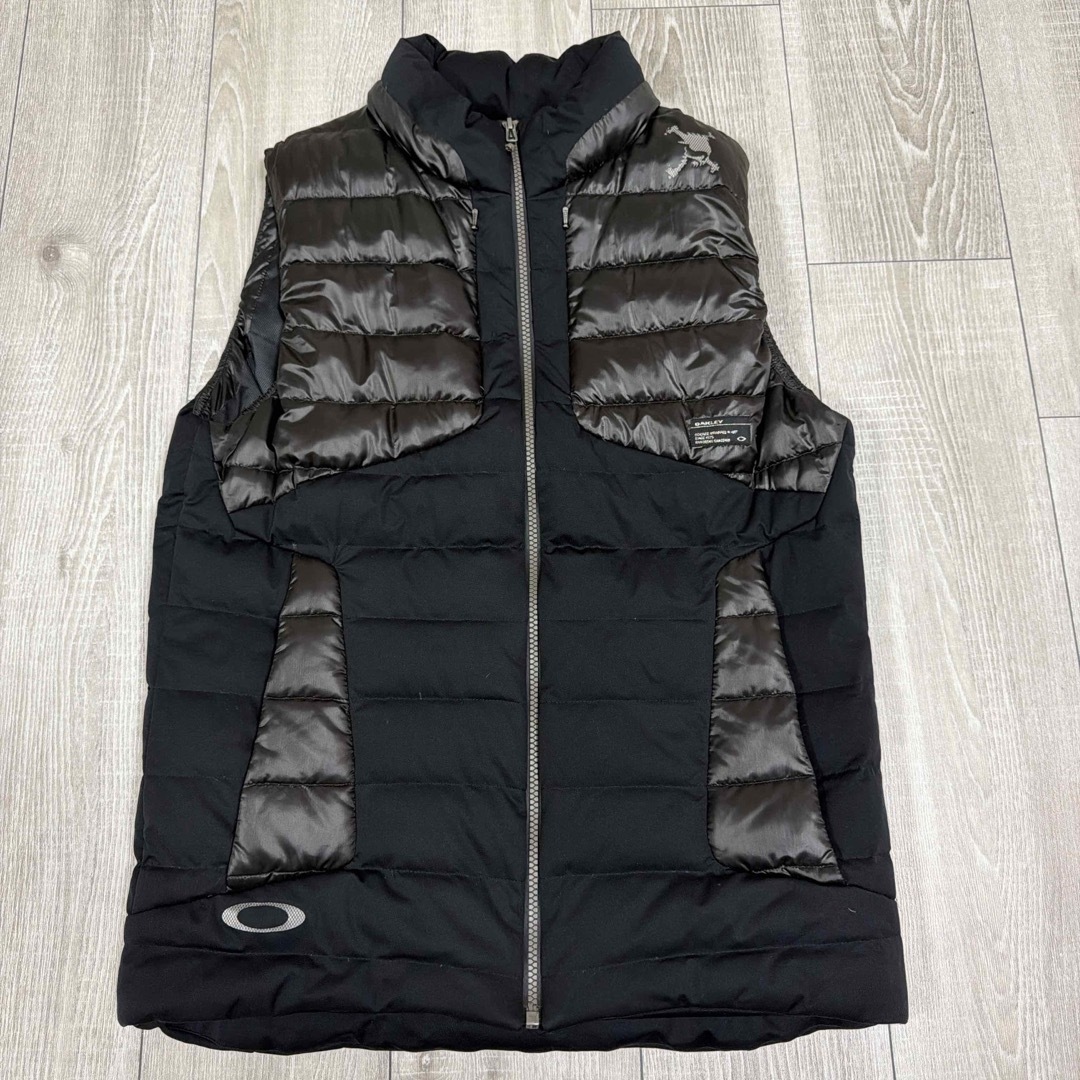 Oakley - ⭐︎美品⭐︎訳あり⭐︎オークリーダウンベストの通販 by