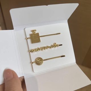 CHANEL（ヘアピン ・ ゴールド/金色系）のフリマアイテム一覧