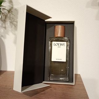 LOEWE - 箱付きLOEWE 香水 001 ウーマン トワレ 50ml WOMAN の通販 by