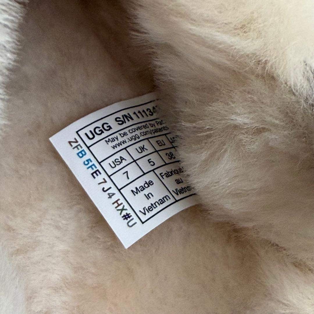 UGG - 【UGG】 ファンケット＊24.0＊厚底ファーサンダル＊US正規品新品