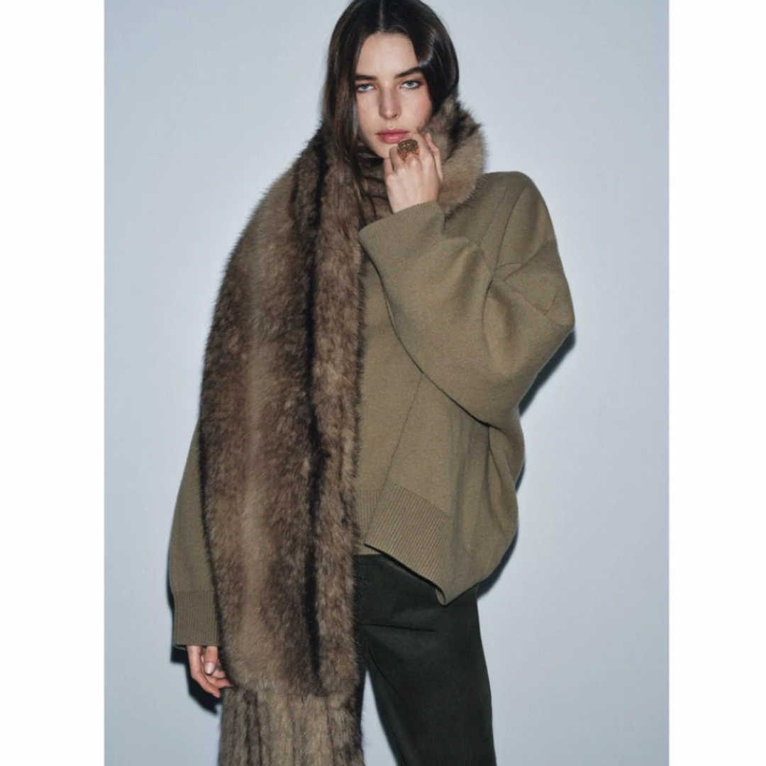 ZARA - 【ZARA】ザラ フェイクファー フリンジ付きストール キャメル