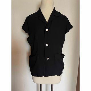 COMME des GARCONS（シャツ/ブラウス(半袖/袖なし)）のフリマアイテム一覧