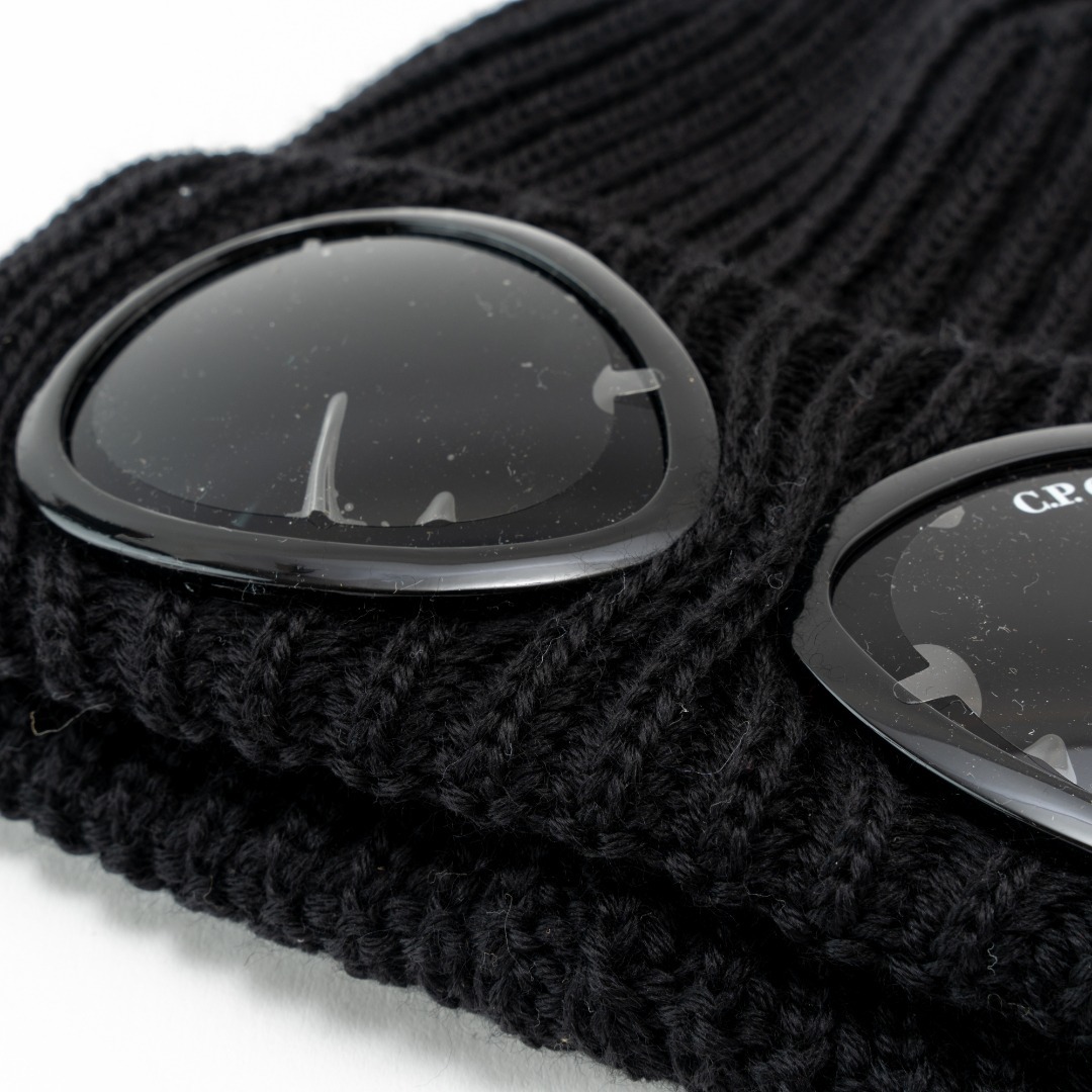 C.P. Company - 新品 C.P. COMPANY Extrafine メリノウール ニット帽の