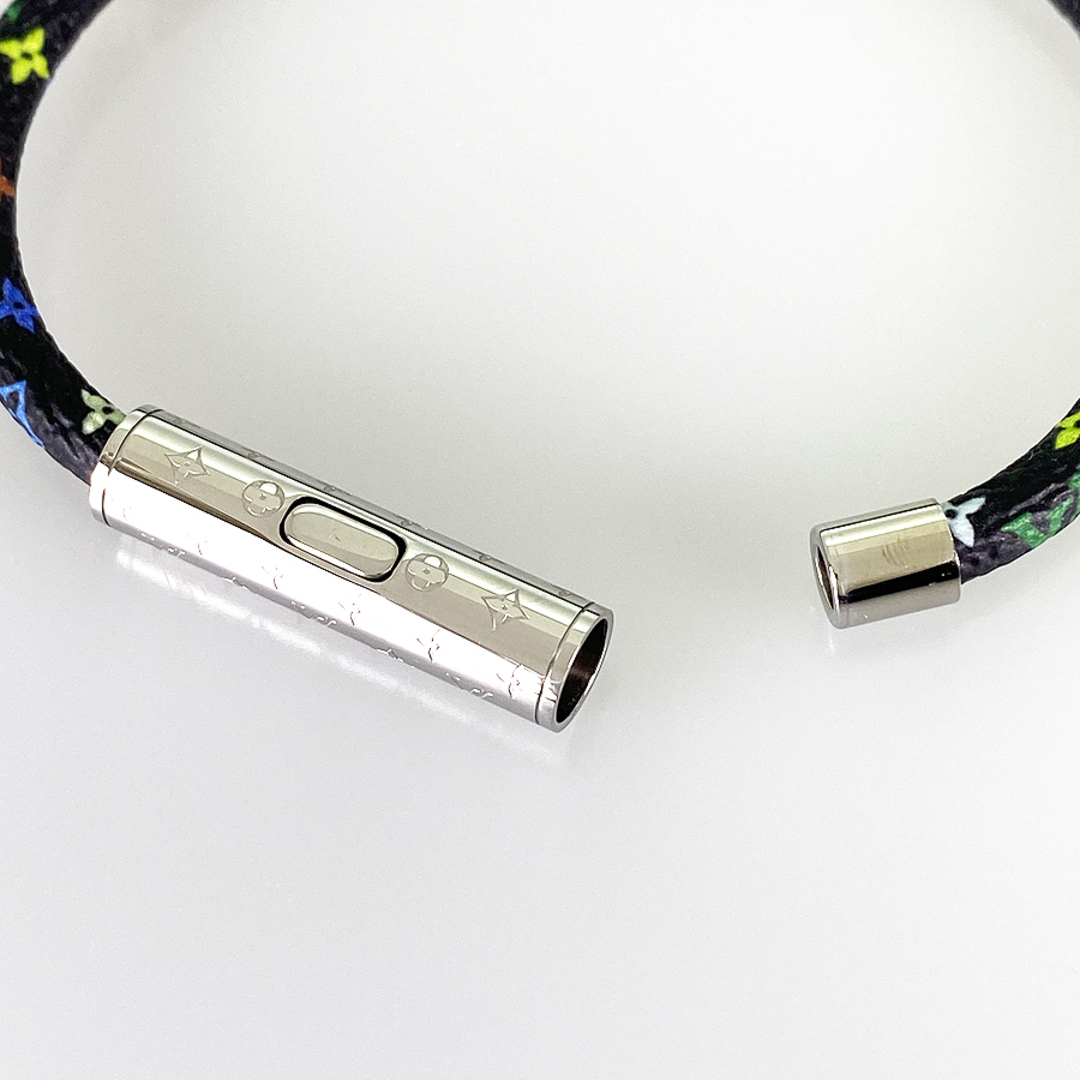 LOUIS VUITTON - ルイ・ヴィトン モノグラム マルチカラー LV コンフィ