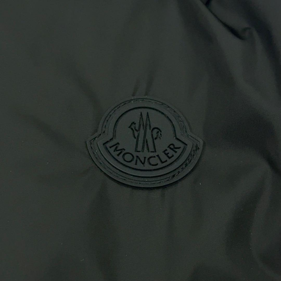 MONCLER - 12041【美品・QR鑑定済み】モンクレール MASSEREAU