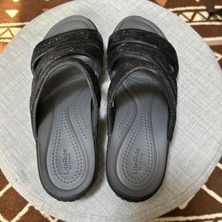 crocs - 新品! 未使用 クロックス ササリー / ウェッジソール サンダル