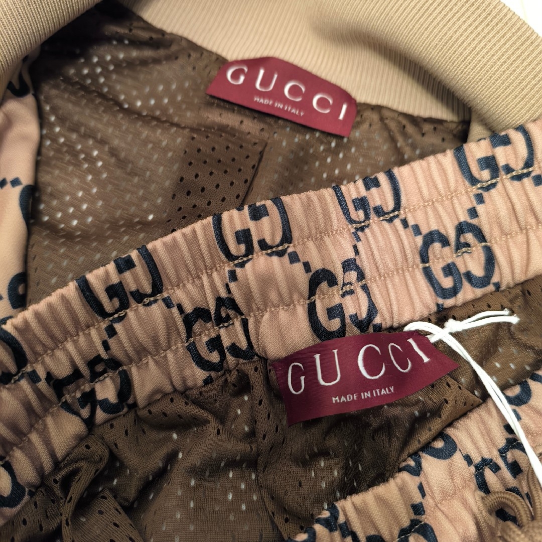 GUCCI - GUCCI ベージュ GGパターン ジャージセットアップ サイズM