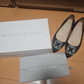 MANOLO BLAHNIK - マノロブラニク ハンギシ フラット ベルベット