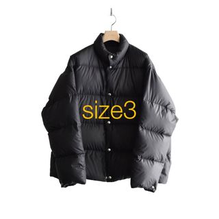 COMOLI（ダウンジャケット）のフリマアイテム一覧