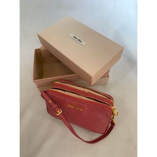 MIU MIU - お値下げスタート 新品未使用 miumiuポーチ♪♡ お値下げ
