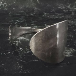 Tiffany & Co.（バングル/リストバンド）のフリマアイテム一覧