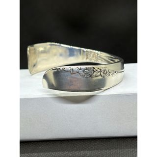 市松 シルバーバングルの通販 by つぶの店｜ラクマ