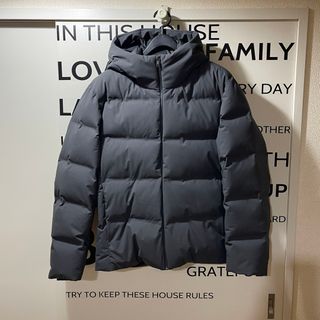 UNIQLO - 【完売品】ユニクロ シームレスダウンパーカー ブラウン Lの