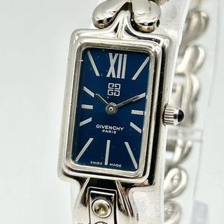 GIVENCHY（腕時計 ・ ブルー・ネイビー/青色系）のフリマアイテム一覧