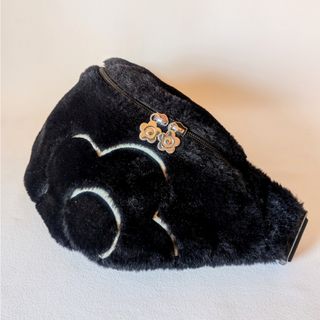 MARY QUANT - マリークワント MARY QUANT もこもこ/ボディバッグの通販