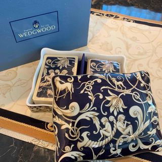 WEDGWOOD - 廃盤品 クイーンズプレーン ウェッジウッド 黒壺 プレート