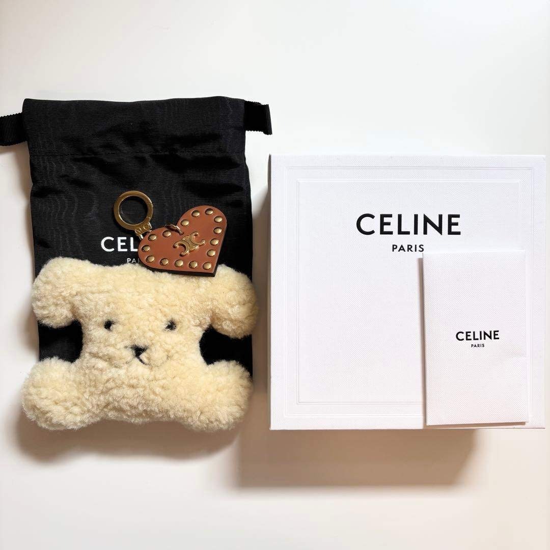 CELINE - 新品未使用【CELINE】トリオンフ ポンポンチャーム セリーヌ