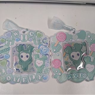 TWICE - twice 5周年記念 ゴールドラブリーの通販 by 怪獣ママ's shop