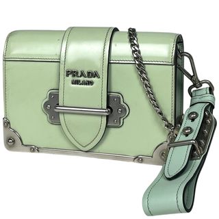 PRADA（バッグ ・ グリーン・カーキ/緑色系）のフリマアイテム一覧