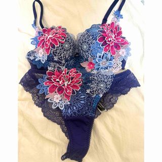 Wacoal - ワコール パルファージュ パーソナルフィットプラスブラ