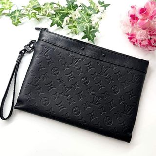 LOUIS VUITTON - Louis Vuitton Anton Taiga ブリーフケースの通販 by