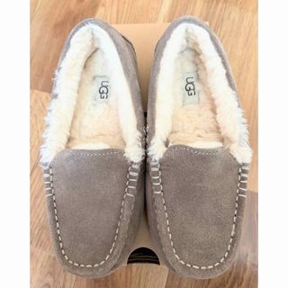 UGG（グレー/灰色系）のフリマアイテム一覧