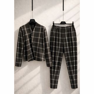 ISSEY MIYAKE - 大人気ブランドイッセイミヤケ シャツの通販 by rin's