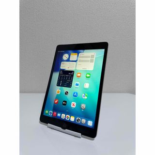 iPad - iPad 第6世代 32GBの通販 by えむいち's shop｜アイパッドなら