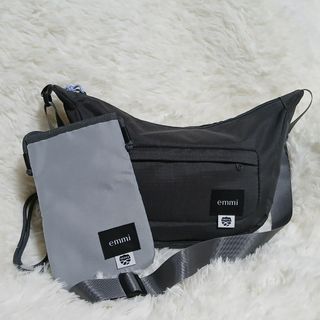 NEW ERA(R) × MARY QUANTスクエア ボディバッグの通販 by Radyたくさん