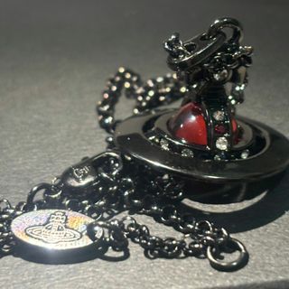Vivienne Westwood（ネックレス ・ ブラック/黒色系）のフリマアイテム一覧