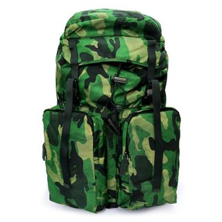 PRADA（バッグパック/リュック ・ グリーン・カーキ/緑色系）のフリマ