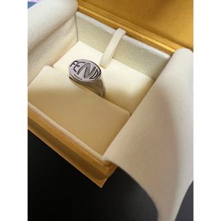 FENDI - FENDIリングの通販 by もか's shop｜フェンディならラクマ