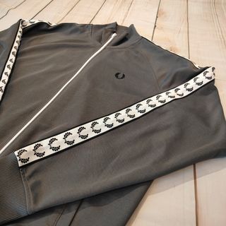 FRED PERRY（ジャージ）のフリマアイテム一覧
