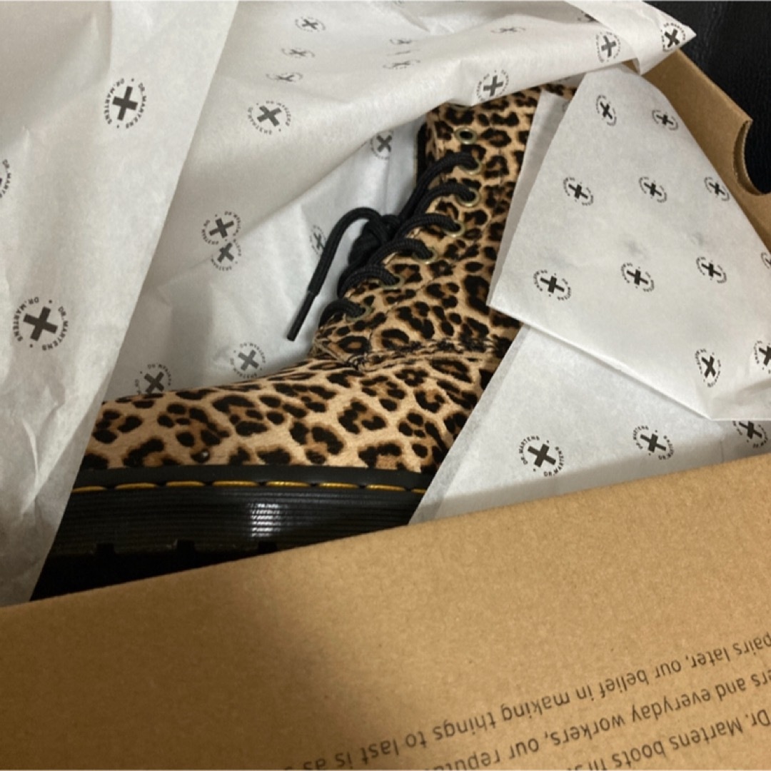 Dr.Martens - ラスト1点‼️Dr.Martens✨8 ホール ブーツ✨豹柄✨ヒョウ