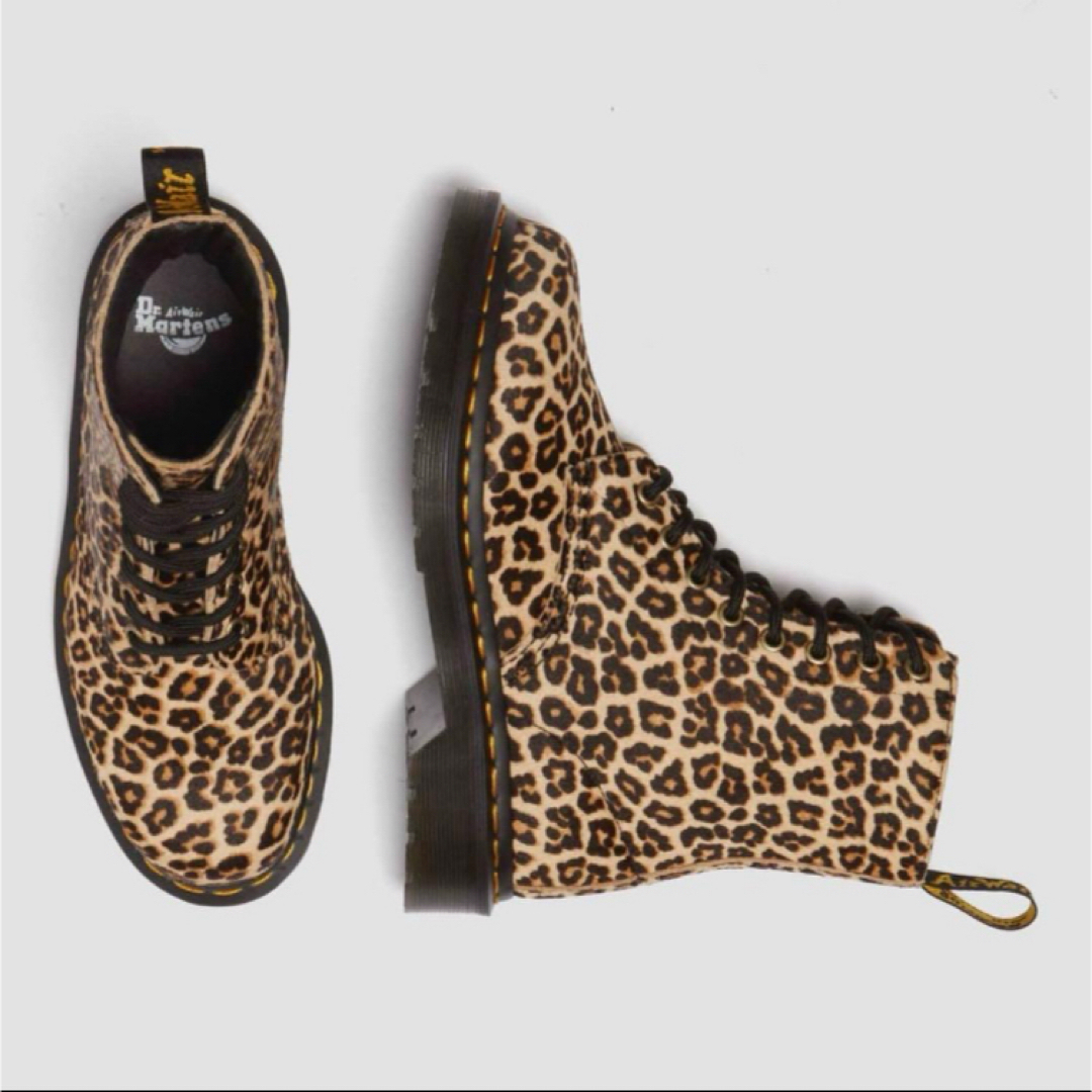 Dr.Martens - ラスト1点‼️Dr.Martens✨8 ホール ブーツ✨豹柄✨ヒョウ