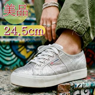 FENDI - FENDI シグネチャーホワイトレザースニーカーの通販 by まろ