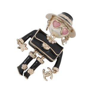 CHANEL（ブローチ/コサージュ）のフリマアイテム一覧
