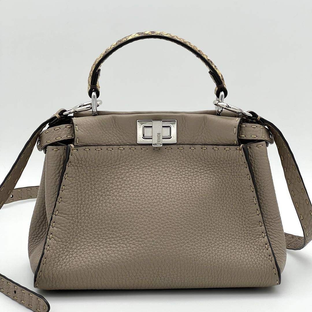 FENDI - FENDI フェンディ ピーカブー ミニ セレリア バッグ パイソン
