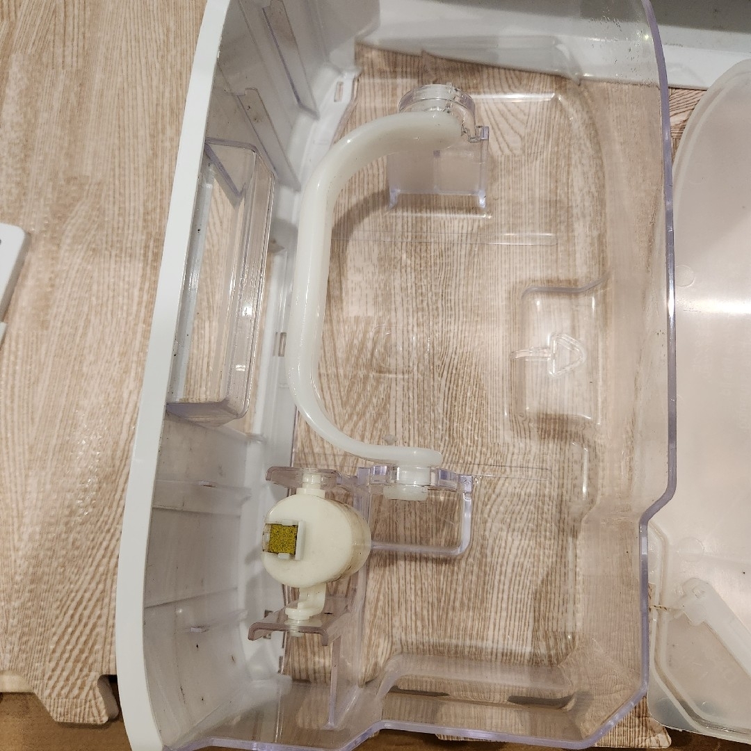 Panasonic - Panasonic 衣類乾燥除湿機F-YZT60 ホワイト 取り外し可能