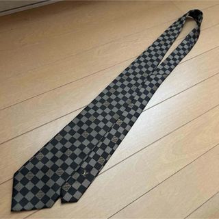 LOUIS VUITTON - 美品 ルイヴィトン ネクタイ ダミエ ロゴ ソリッド