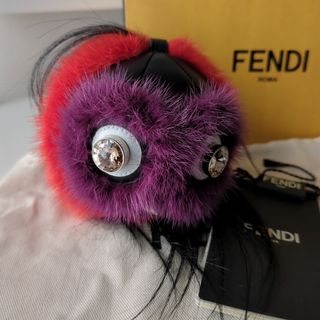 FENDI - 【超美品】FENDI フェンディ レザー製 ベア型 チャーム