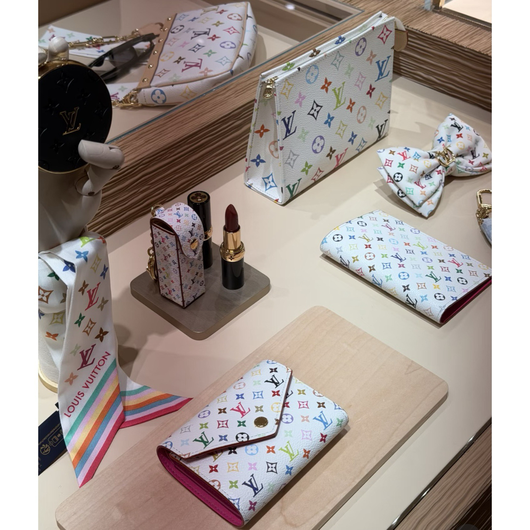 LOUIS VUITTON - ルイヴィトン村上隆LV TMポルトフォイユヴィクトリー