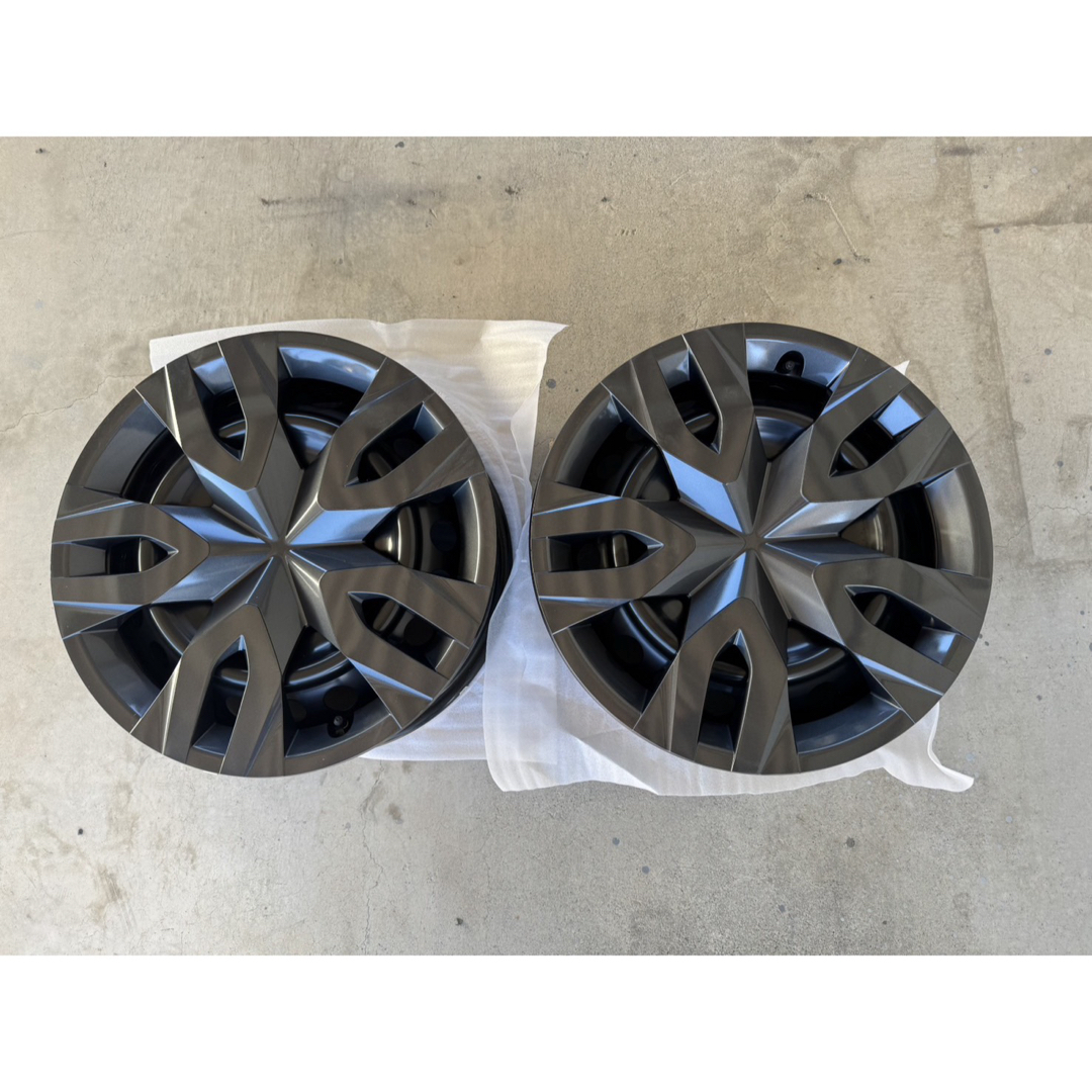 新型プリウス60用 トヨタ純正スチールホイール&ホイルキャップ