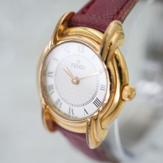 FENDI（腕時計 ・ ゴールド/金色系）のフリマアイテム一覧